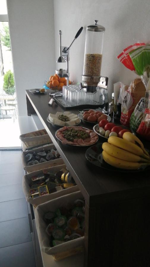 Villa Jelena - Sobe Kragujevac Ngoại thất bức ảnh